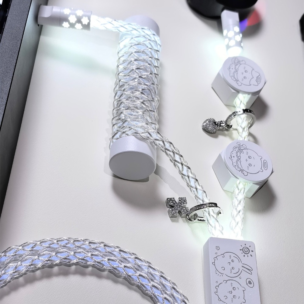Gaming Accessories Lights - Cabo Magnético para Teclado D40 com